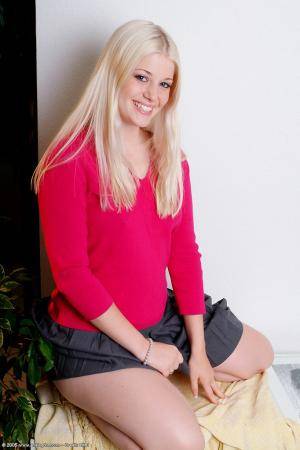 Original 682 px/ 1024 px