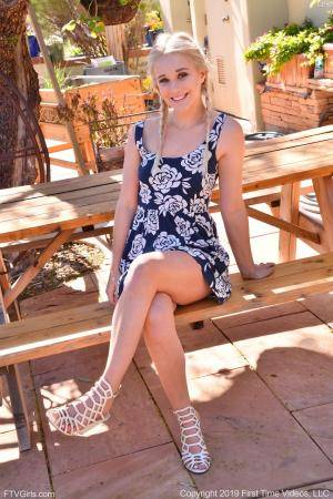 Original 852 px/ 1280 px