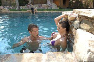 Original 1623 px/ 1080 px