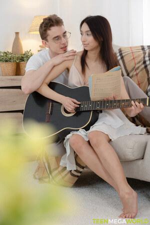 Original 2333 px/ 3500 px