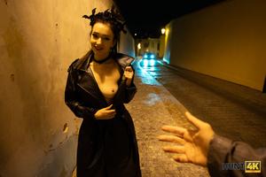 Original 4090 px/ 2727 px