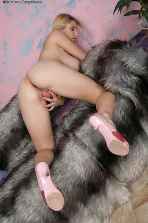 Original 682 px/ 1024 px