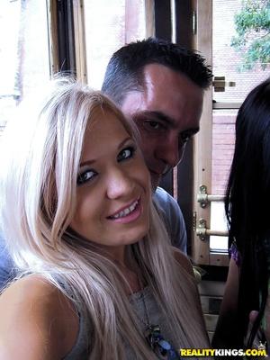 Original 675 px/ 900 px