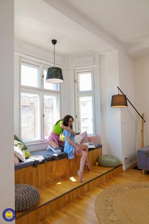 Original 1706 px/ 2560 px