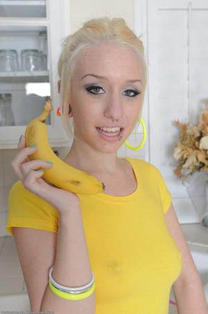 Original 1022 px/ 1536 px