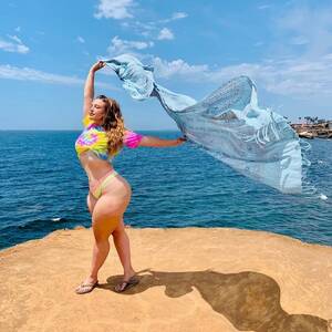 Original 740 px/ 740 px