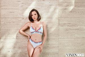 Original 2999 px/ 2000 px