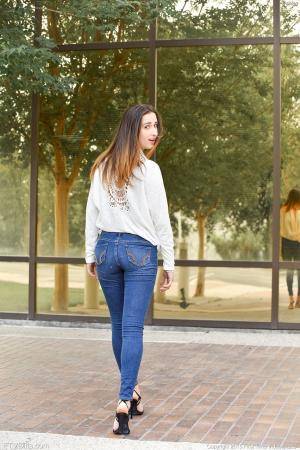 Original 852 px/ 1280 px