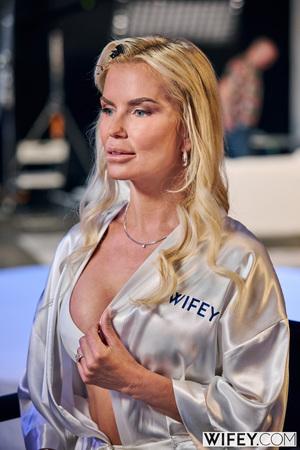 Original 2000 px/ 2999 px