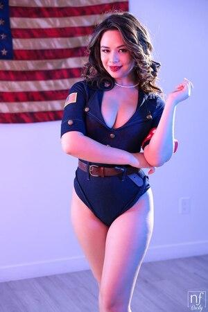 Original 853 px/ 1280 px