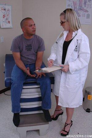 Original 598 px/ 900 px