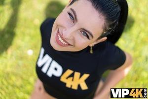 Original 4000 px/ 2667 px