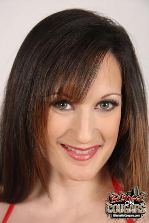 Original 1067 px/ 1600 px