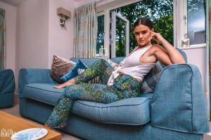 Original 4500 px/ 3000 px