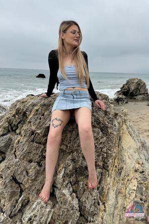 Original 2000 px/ 3000 px