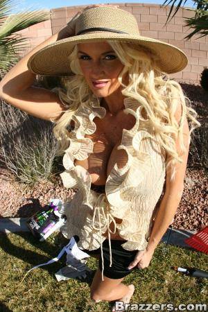 Original 600 px/ 900 px