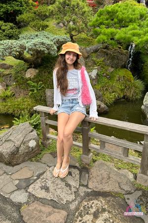 Original 2000 px/ 3000 px