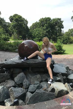 Original 2000 px/ 3000 px