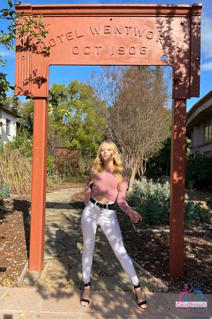 Original 2000 px/ 3000 px