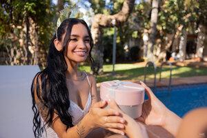 Original 8192 px/ 5464 px