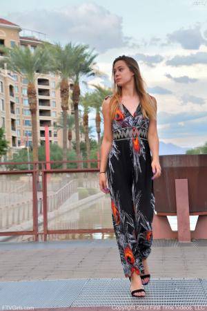 Original 852 px/ 1280 px