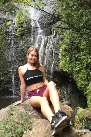 Original 2000 px/ 3000 px