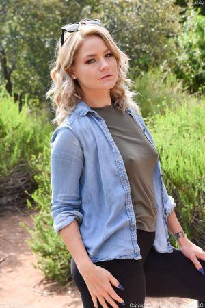 Original 852 px/ 1280 px