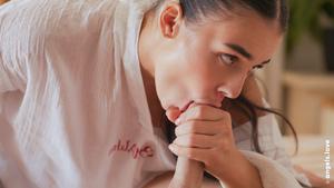 Original 7680 px/ 4320 px