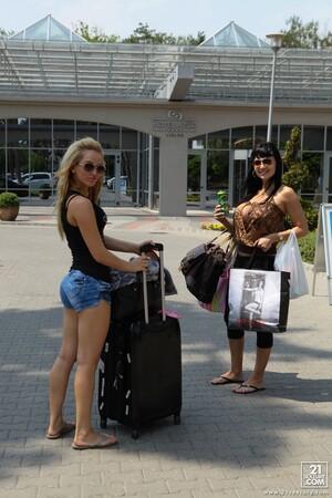 Original 3744 px/ 5616 px