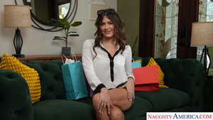 Original 2500 px/ 1406 px