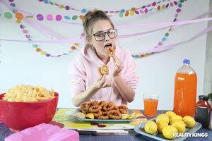 Original 3000 px/ 2000 px