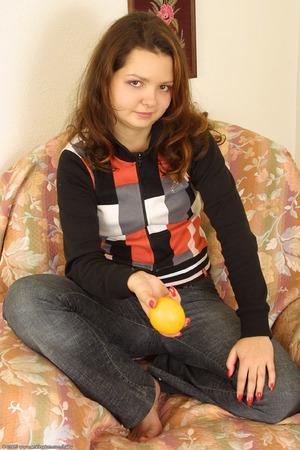 Original 682 px/ 1024 px