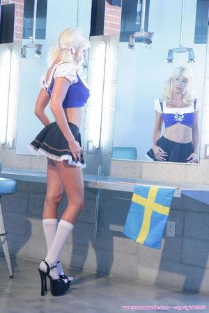 Original 700 px/ 1050 px