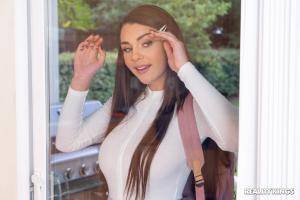 Original 2999 px/ 2000 px