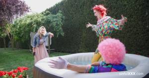 Original 4096 px/ 2160 px