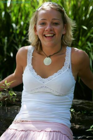 Original 981 px/ 1472 px