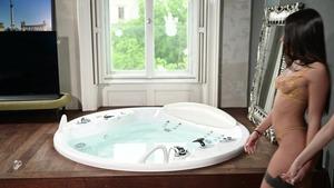 Original 1024 px/ 576 px