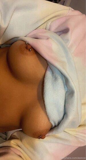 Original 915 px/ 1706 px