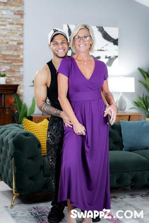 #Swappz - DD White, Stevie K - Nanas Sloppy Cum-Swap: Someones Gotta Teach Em!