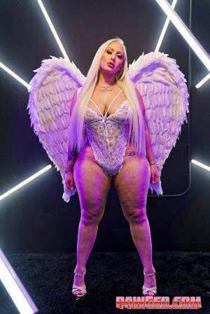 Original 1067 px/ 1600 px