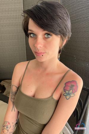 Original 2000 px/ 3000 px