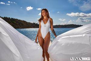 Original 3000 px/ 2000 px