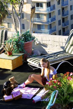 Original 682 px/ 1024 px