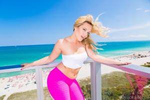 Original 1600 px/ 1067 px