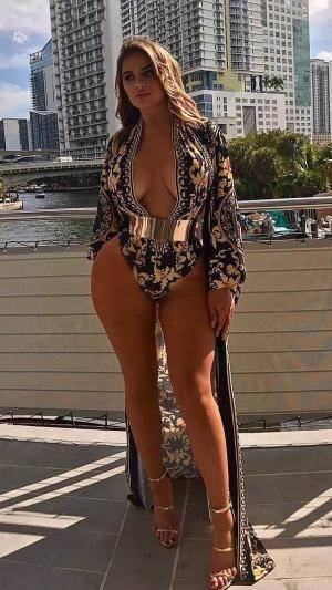 Original 677 px/ 1203 px