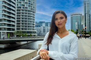 Original 1600 px/ 1067 px