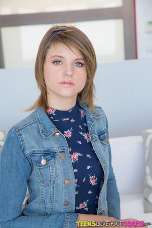 #TeensLoveHugeCocks Scarlett Fever