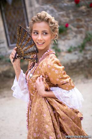 Original 1067 px/ 1600 px