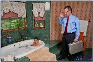 Original 850 px/ 571 px