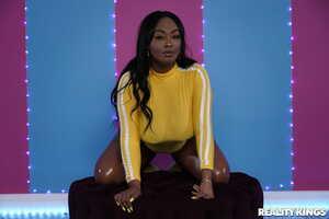 Original 1903 px/ 1269 px